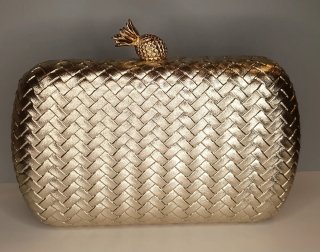 Bolso fiesta piel trenzada cierre piña