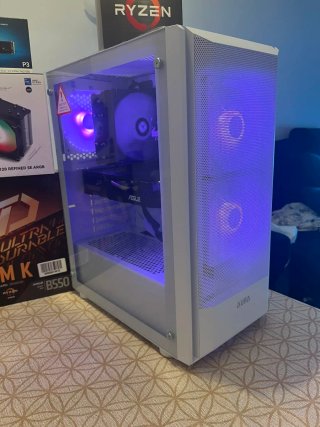 RYZEN 7 5800X + RX 5500XT + SSD 500GB + 16GB RAM