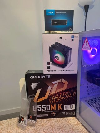 RYZEN 7 5800X + RX 5500XT + SSD 500GB + 16GB RAM