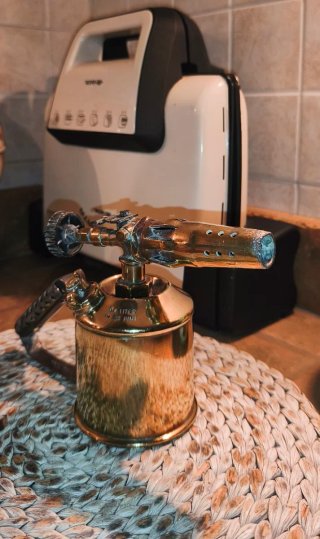 Cannello a pressione vintage Max Sievert