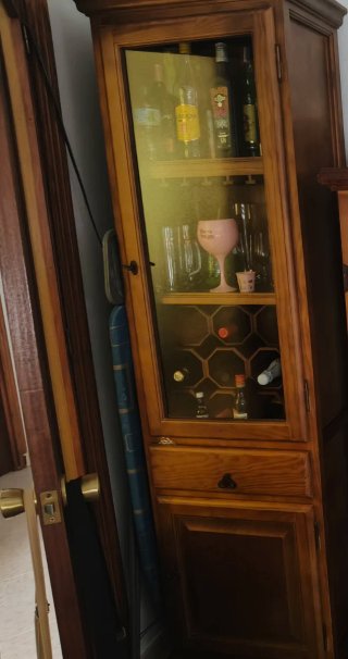Mueble Bar Madera y Cristal