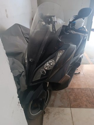 Kymco Super Dink 300i Maxi Scooter 2011