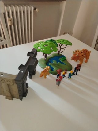Playmobil Dinosauro e Personaggi