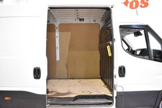 Iveco Daily FURGÓN 3520 35S 16V 2.3TD 156 CV