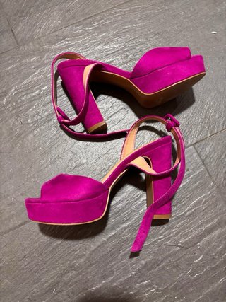 Zapatos tacón Mary Paz fucsia talla 36