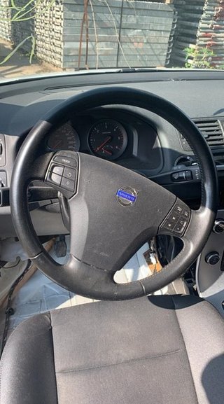 Volvo 109676 refuerzo paragolpes delantero c30