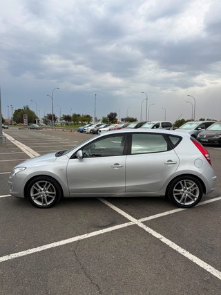 Hyundai i30 1.6 CRDi VGT 115 Style Sport