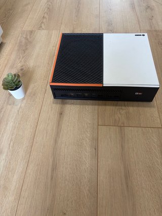 Xbox One Original (Goku Edition)