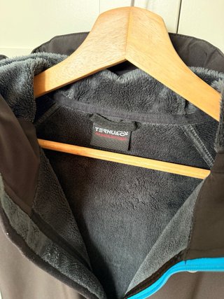 Chaqueta Ternua Negra y Turquesa de Mujer