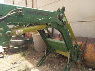 Tractor John Deere 6205 y pala