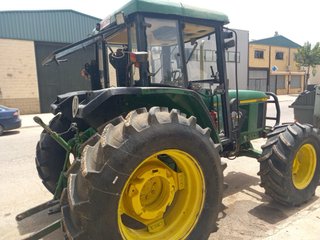 Tractor John Deere 6205 y pala