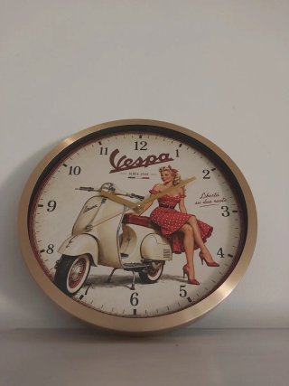 Relógio de Parede Vespa Pin-up