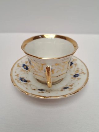 Taza de té y platillo. Pasajes. S.XIX