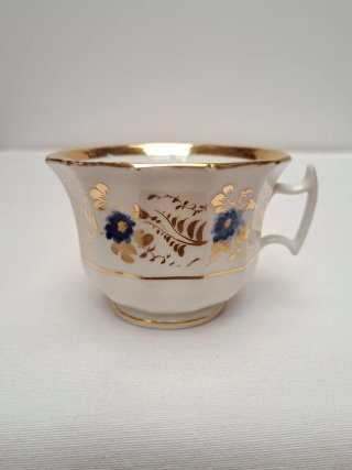 Taza de té y platillo. Pasajes. S.XIX