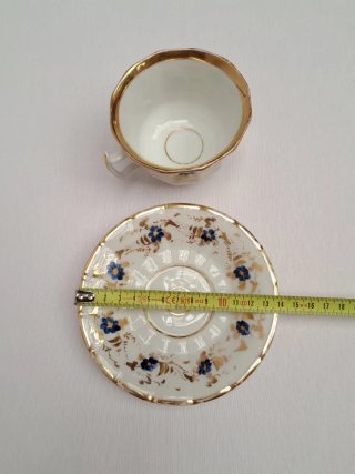 Taza de té y platillo. Pasajes. S.XIX