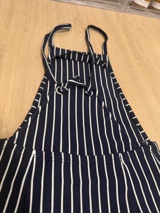 Vestido azul y blanco con rayas