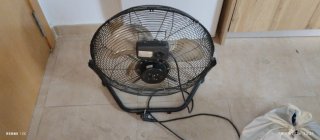 Ventilador industrial negro