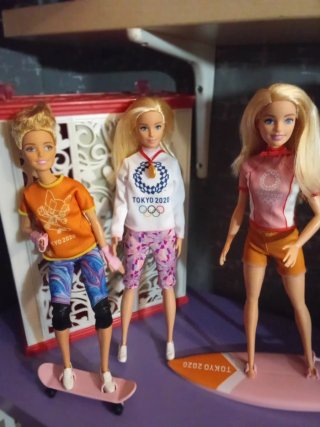 Lote 3 Barbie Tokio 2020