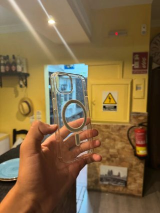 Fundas iPhone 13 / 14 Transparente y Negra