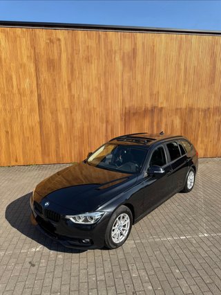 BMW 318d automatico 2017