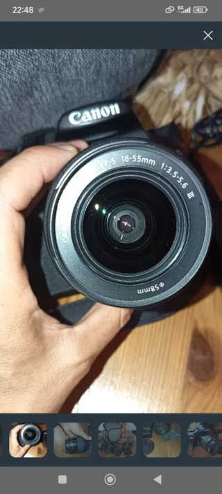 Cámara Canon con bolso y cargador
