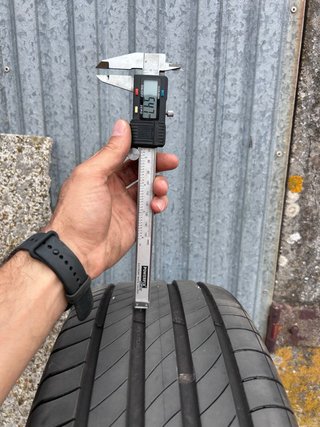 Ruedas Michelin y Continental 205/45R17
