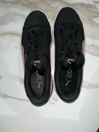 Zapatillas Puma Negras y Rosas