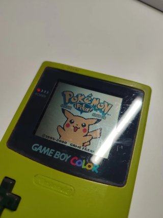 Nintendo Game Boy Color + Pokémon