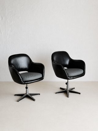 Sillas de oficina vintage cuero negro