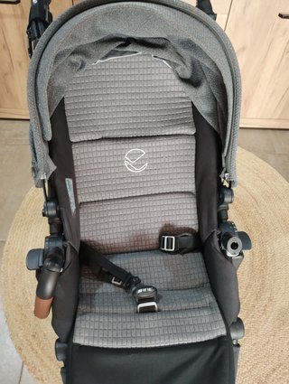Carrito Jané Trider Silla y Capazo Gris 3 ruedas