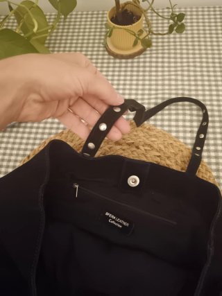 Bolso negro de cuero Sfera