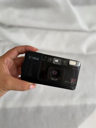 Câmara Konica A4 Vintage (Não Testada)