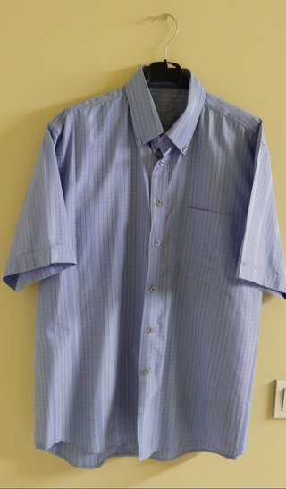 Camisa azul hombre