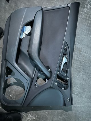 INTERIOR EN TELA NEGRA  Audi A6 C7
