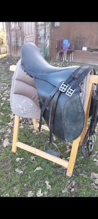 Silla de montar inglesa completa