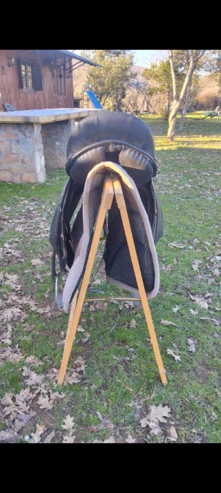 Silla de montar inglesa completa