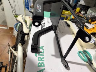 Soporte Baúl Shad Suzuki Burgman