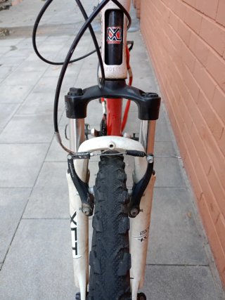 Bicicleta de montaña Monty