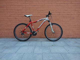 Bicicleta de montaña Monty