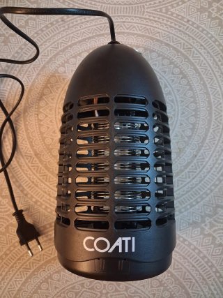 Lámpara anti mosquitos