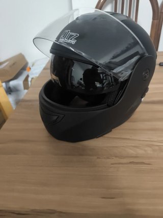 Casco de moto negro ORZ
