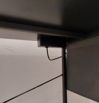 Mesa escritorio con regleta