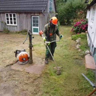 Césped artificial y servicio de jardinería
