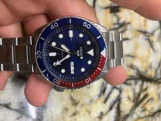 Seiko 5 Sports SKX Pepsi Reloj Automático