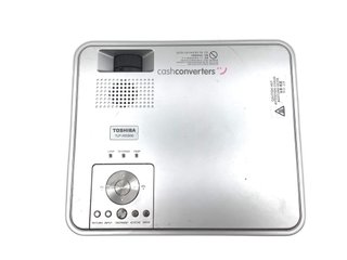 proyector polivalente toshiba tdp-s8