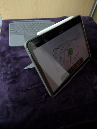 iPad Air M2 11" 128GB + Apple Pencil Pro + keybo
