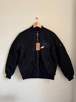 Chaqueta bomber negra GRIMEY x Blacq Möka