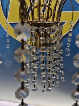 Preciosa Lampara de techo Araña, mid century, cristal de roca 18 brazos, 56 cm.