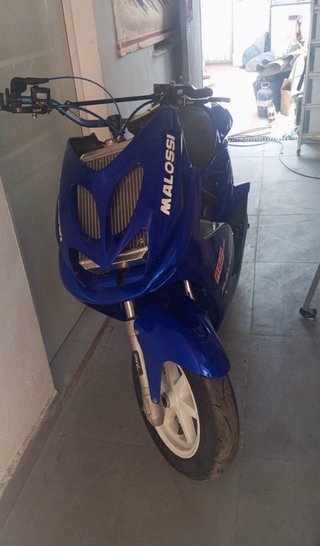 Yamaha Aerox 94 Testa Rossa Azul