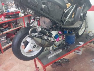 Yamaha Aerox 94 Testa Rossa Azul